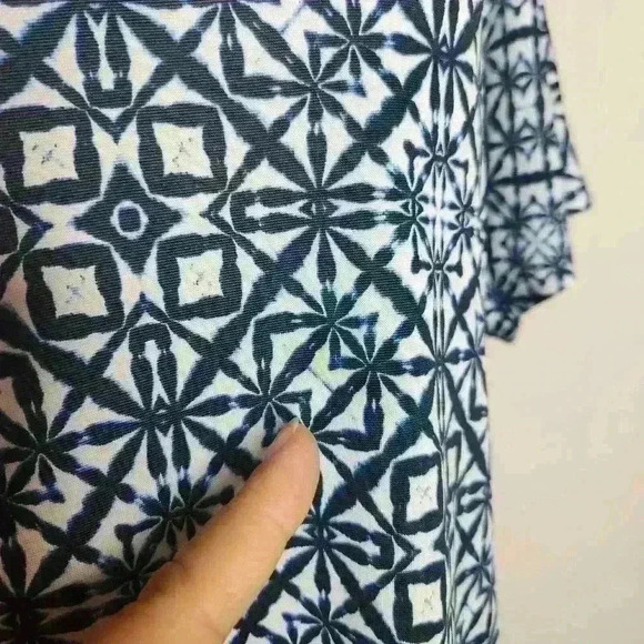 AB Studio women's geometric blouse blue and black size medium - Picture 6 of 6